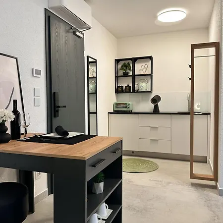 Stylish Unit In - Idyllic Retreat
